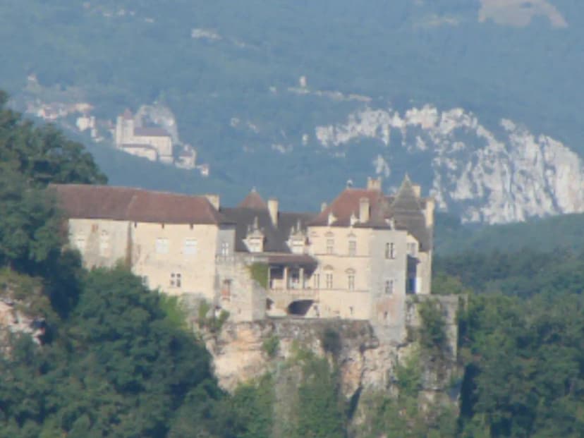 Chateau Cenevieres — photo 5