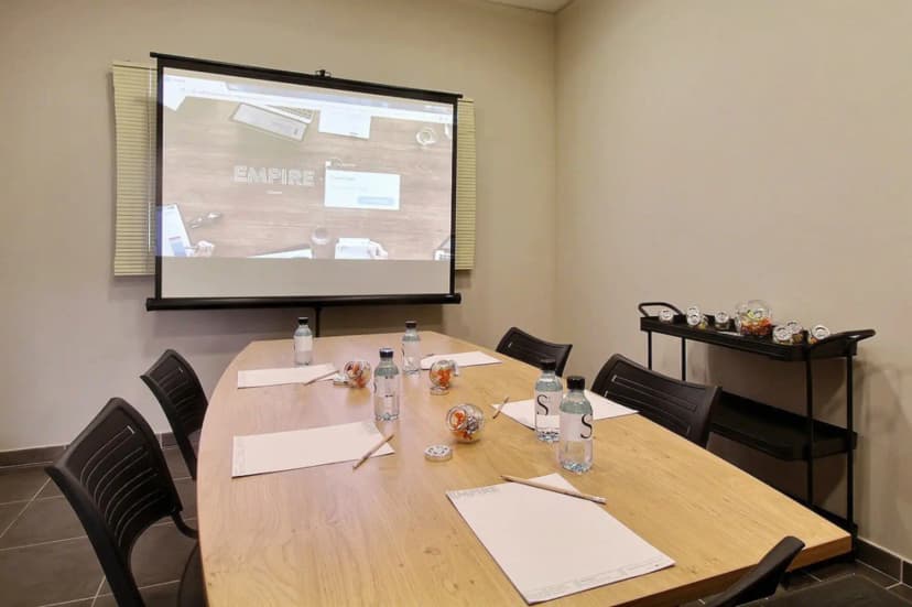 EMPIRE COWORK — photo 5