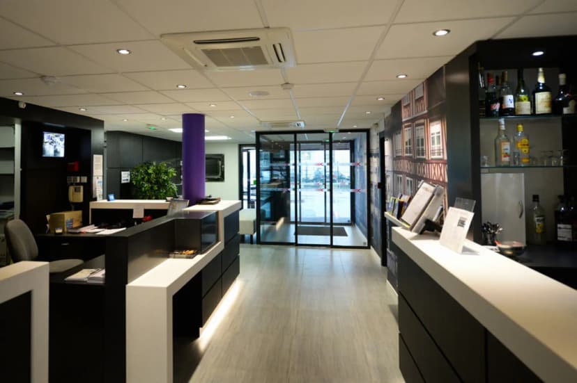 Brit Hotel Confort Rouen Centre — photo 4