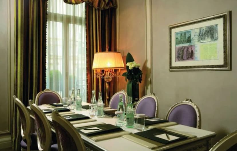 Hôtel Balzac — photo 4