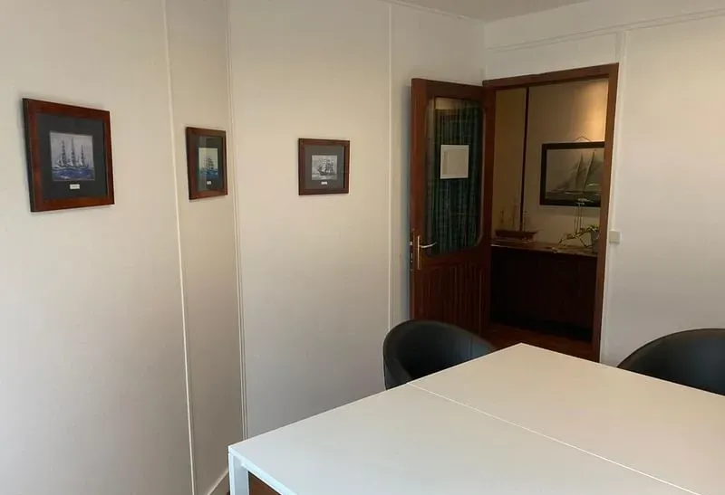 Centre d'Affaires Bureaux sur l'Eau — photo 1