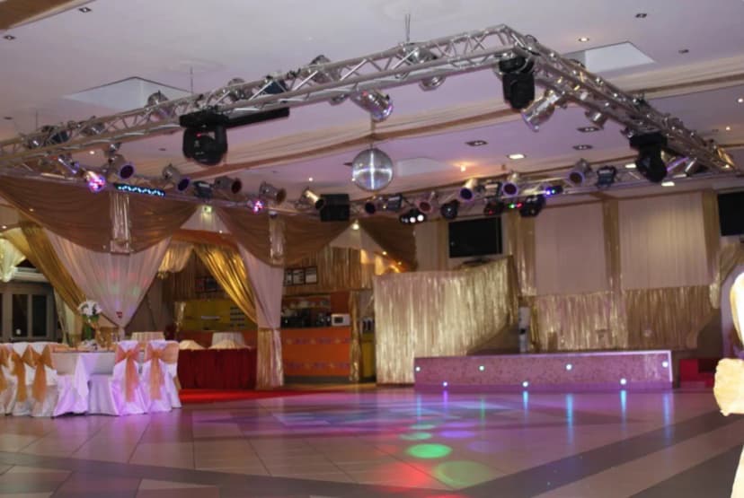 Palais Groupe Salle de Mariage 91 — photo 3