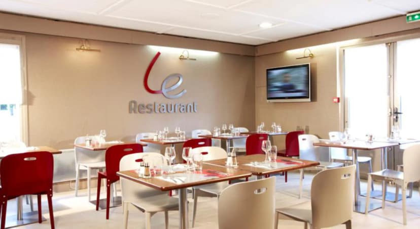 HOTEL RESTAURANT CAMPANILE VITROLLES - ANJOLY — photo 3