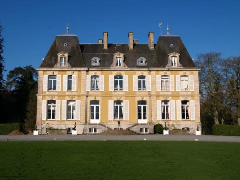 Chateau de Perron — photo 1