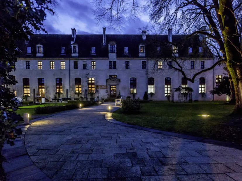 Hôtel de Bourbon - Mercure Bourges — photo 1