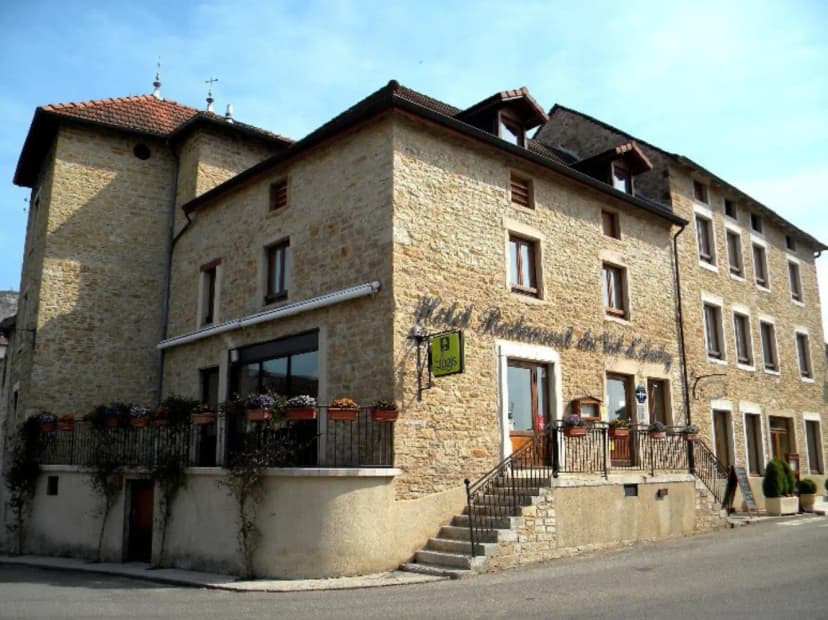 Logis Hôtel Restaurant Le Val d'Amby — photo 1