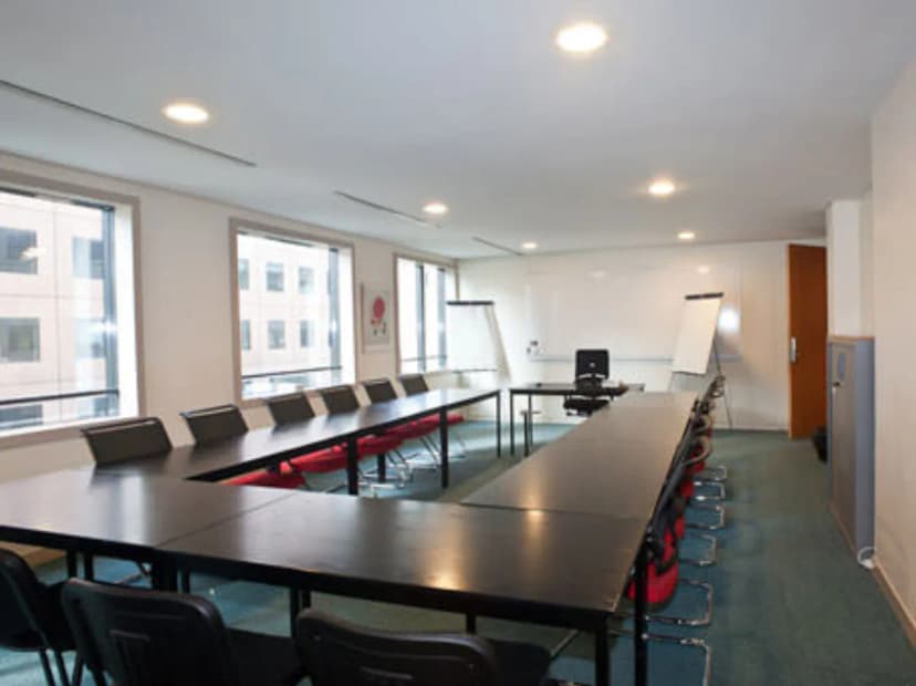 Regus - La Defense, Esplanade de Courbevoie — photo 3