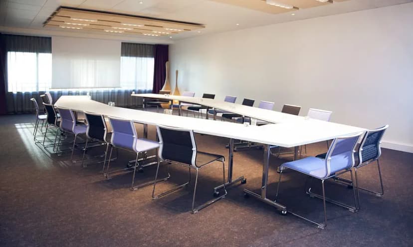 Novotel Paris Rueil-Malmaison — photo 1