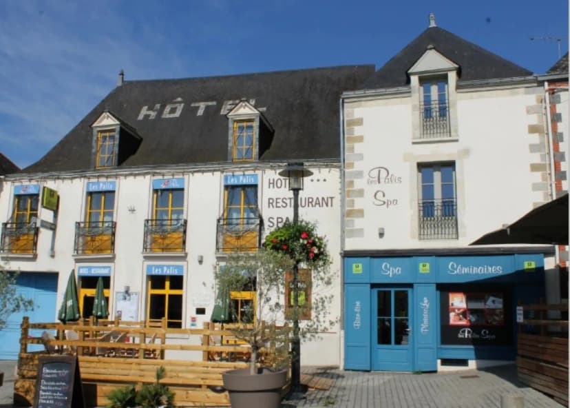 Hôtel Brasserie Les Palis — photo 1