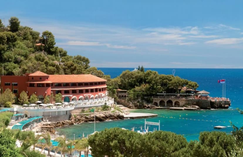Monte-Carlo Beach Hotel — photo 1