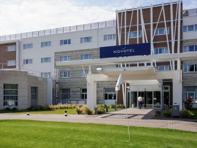 Novotel Saint-Quentin en Yvelines — photo 1