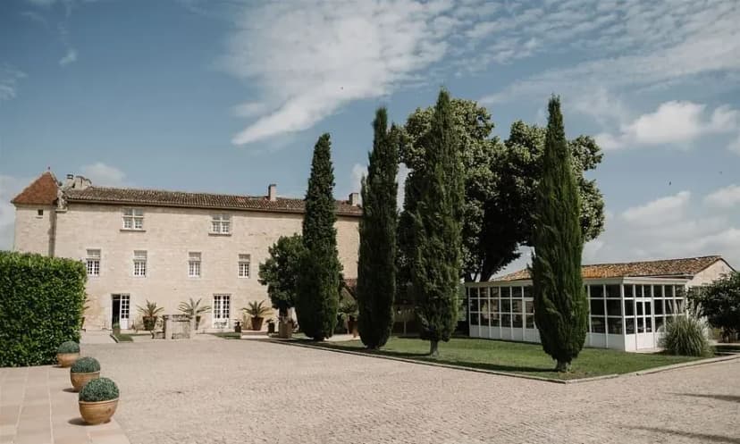 Château isabeau de naujan — photo 1