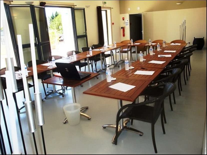 Hotel Canal Aigues-Mortes — photo 3