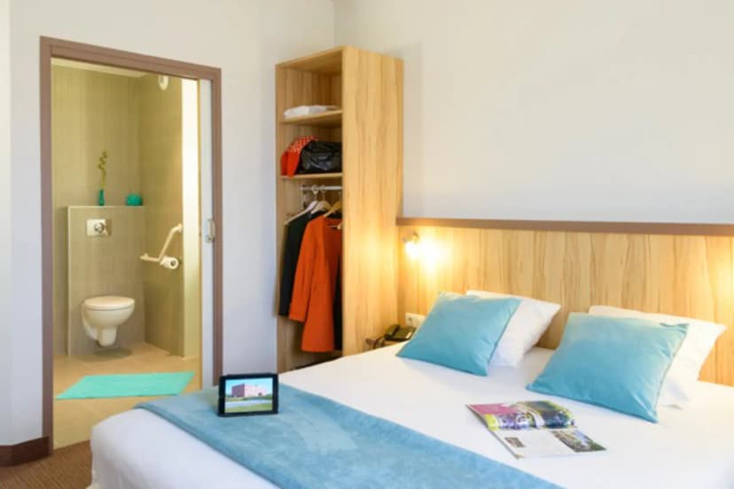 BRIT HOTEL Reims Croix Blandin — photo 5