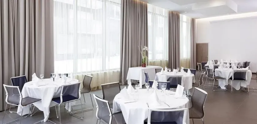Novotel Paris Saint Denis Stade Basilique — photo 3