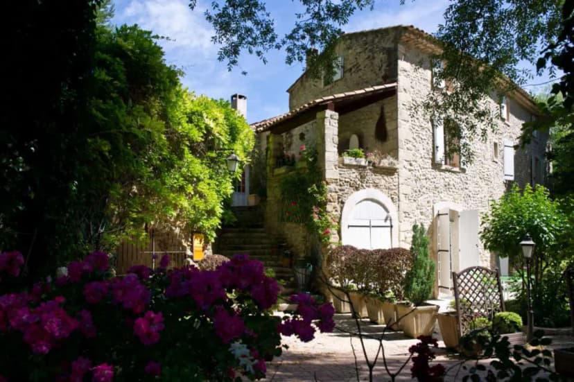 La Campagne St Lazare Chambres & Spa, Restaurant And Seminar — photo 3