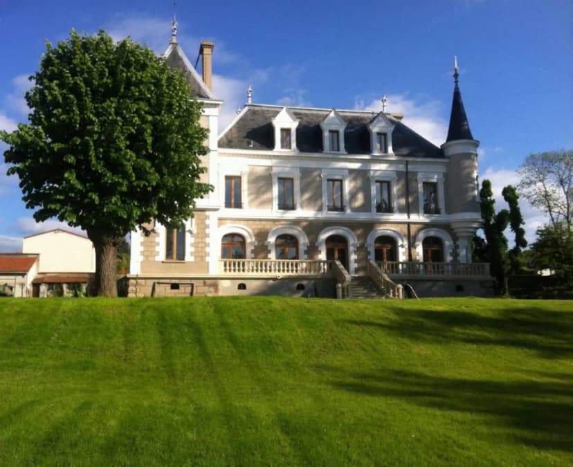 Eclosion Château Hôtel & Restaurant I St Paul en Jarez — photo 1