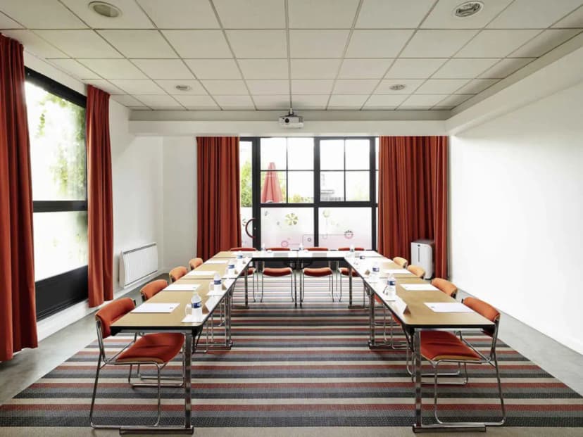 ibis Marne-la-Vallée Champs — photo 2