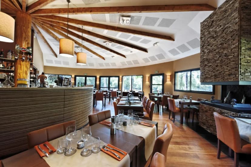 Restaurant "Les Étangs de l'Abbaye" — photo 1