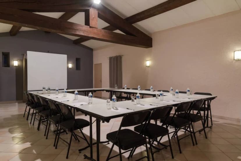 The Originals City, Hôtel du Parc, Avignon Est (Inter-Hotel) — photo 2