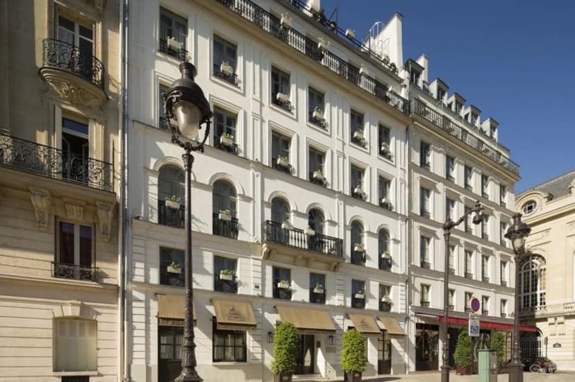 Hôtel des Grands Hommes — photo 1