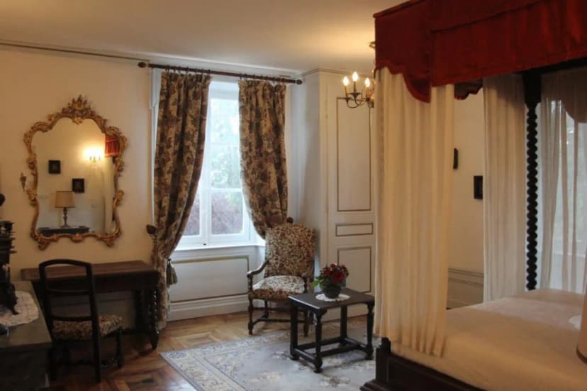 Chateau de la Chapelle des Bois — photo 5