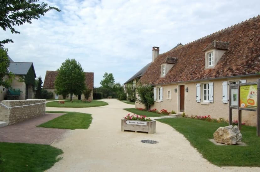 Les Roulottes du Berry — photo 1
