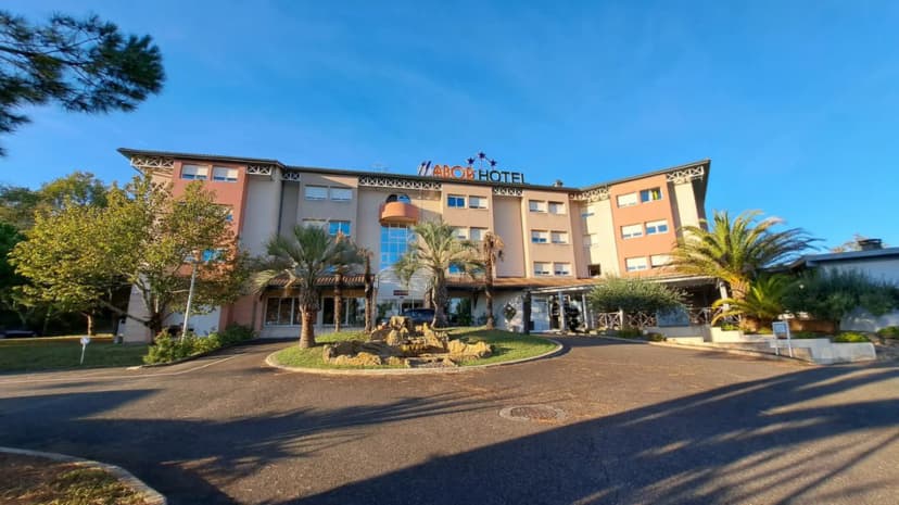 Hotel Abor — photo 1