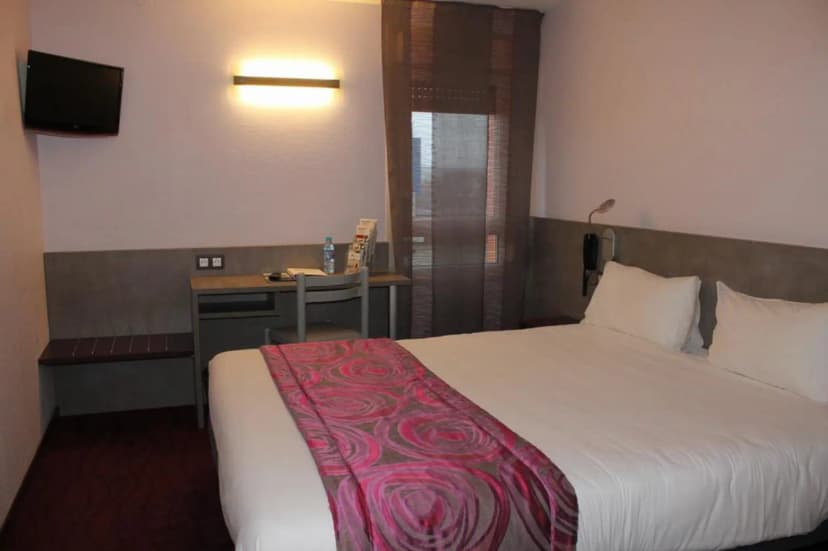 Brit Hotel Comfort Les Evens — photo 4