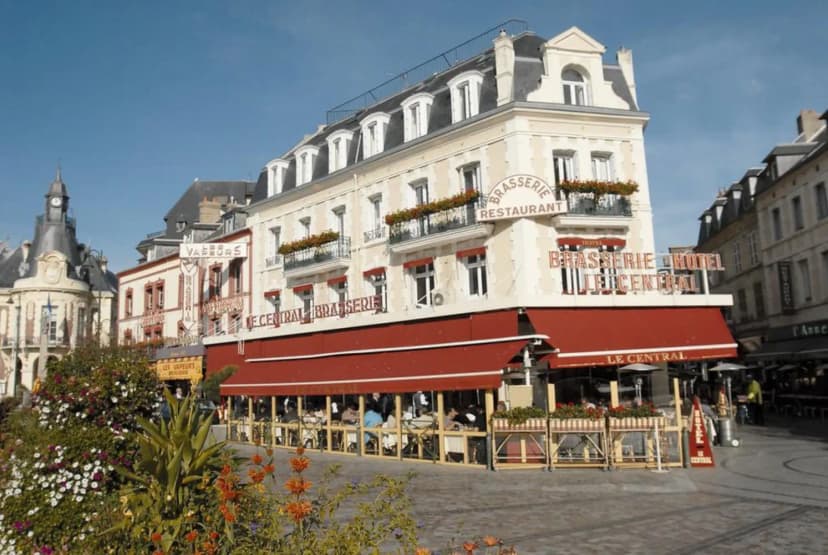 Hôtel Le Central — photo 1
