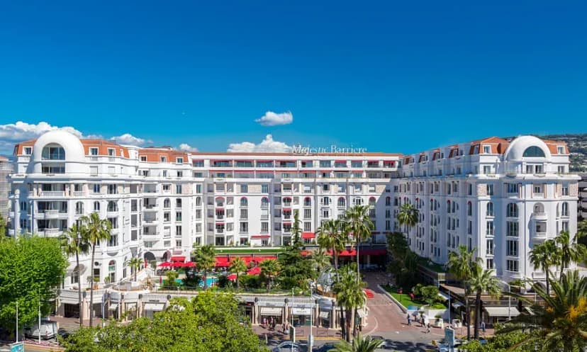 Hotel Barrière Le Majestic Cannes — photo 1