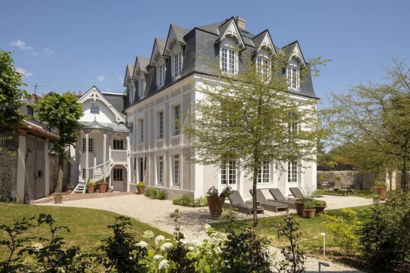 Hôtel Saint-Delis - La Maison du peintre — photo 1