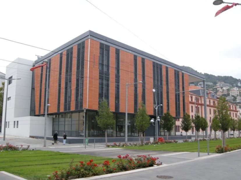 L'Avant-Scène - Campus Saint Jean d'Angély — photo 1