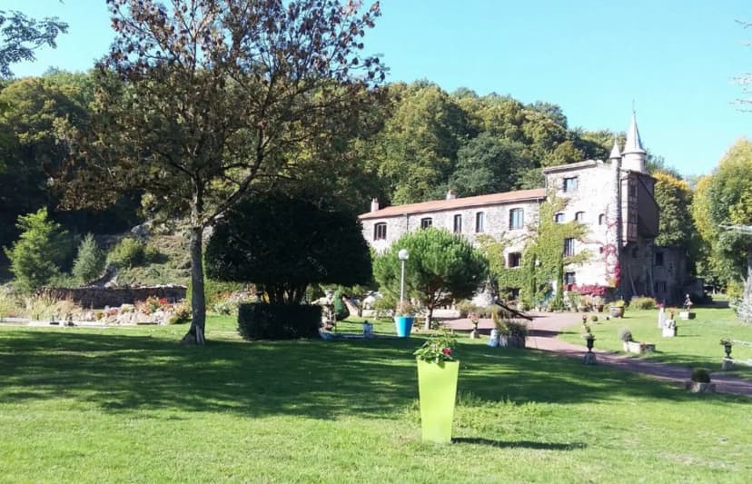 Domaine Familial de la Pradat ( La Pradat Haute) — photo 1