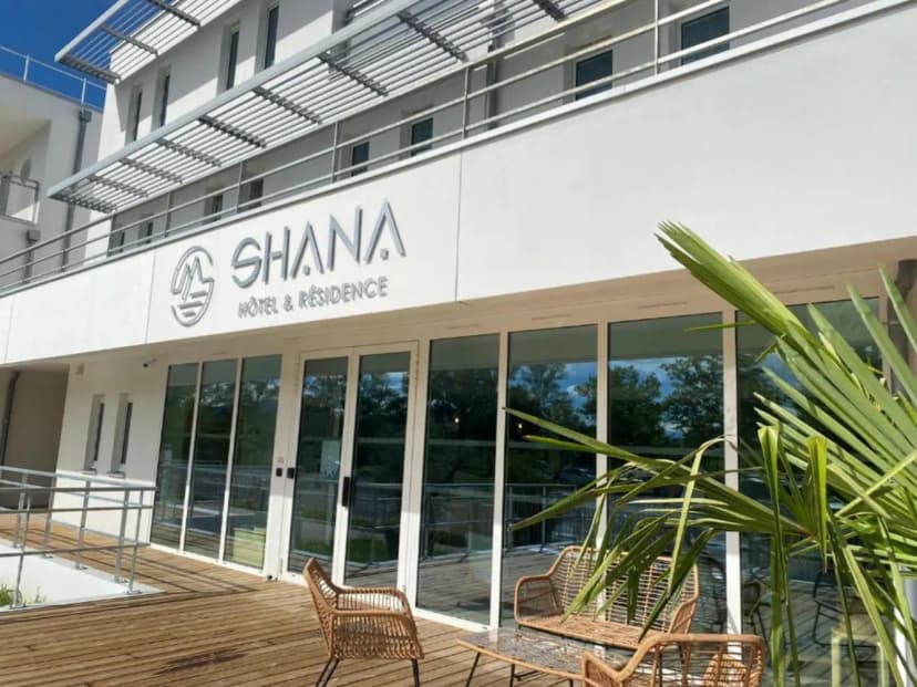 Shana Hotel And Residence — photo 3