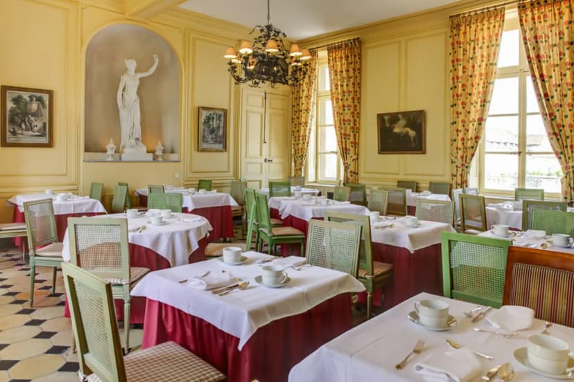 Château d'Étoges - Hôtel — photo 4