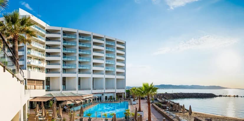 Pullman Cannes Mandelieu Royal Casino — photo 1