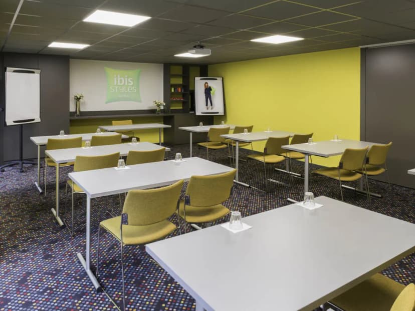 ibis Styles Lyon Confluence — photo 2