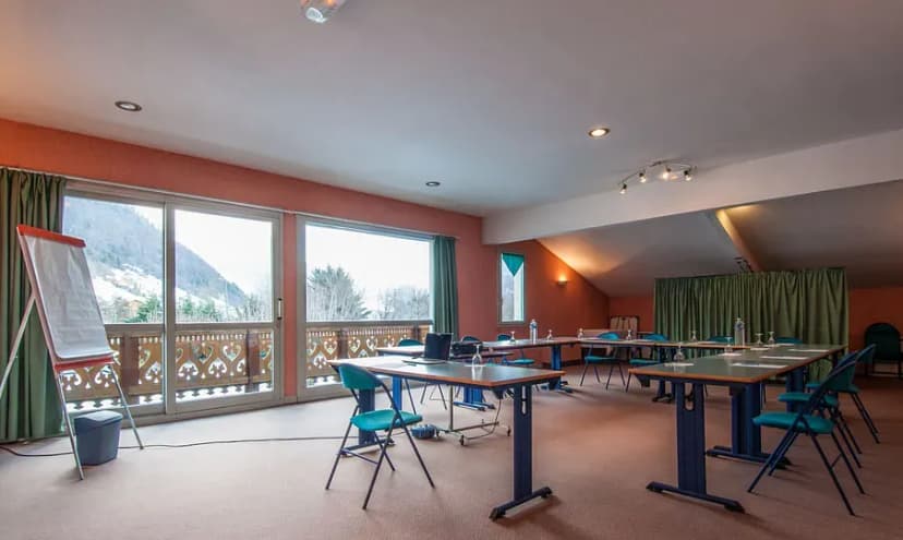Brit Hotel Florimont - Albertville — photo 1