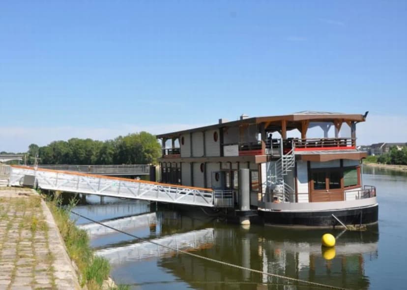 Bateau Lavoir Orléans — photo 1