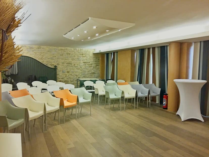 Hôtel Les Pages, Lunéville — photo 1