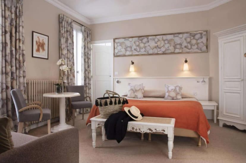 Hôtel Le Central — photo 3