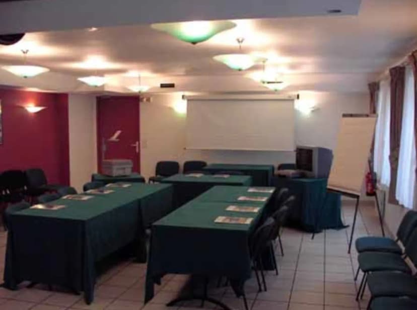Euro Hôtel Paris Saint Denis ** — photo 2