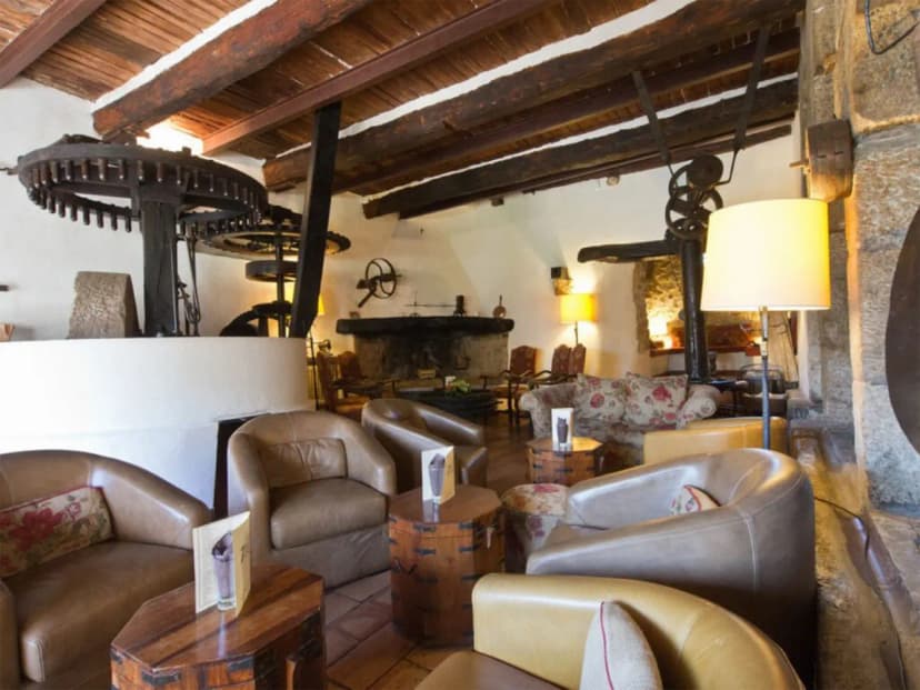 Hôtel Le Moulin de la Camandoule Restaurant L'Escourtin — photo 4