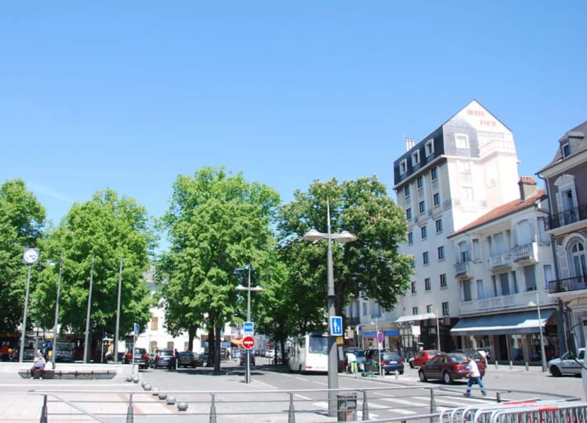 Hôtel Foch — photo 1