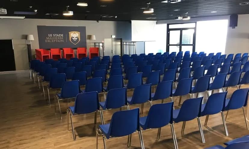 Stade Michel d'Ornano — photo 1