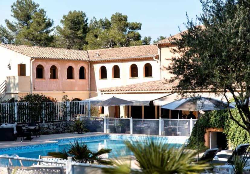 Hostellerie de l'Abbaye — photo 1