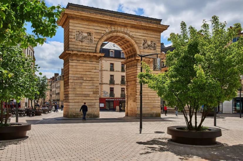 Logis Hôtel Darcy Dijon Centre — photo 1