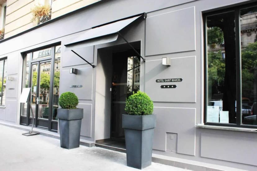 Hotel Saint Marcel - Paris — photo 1