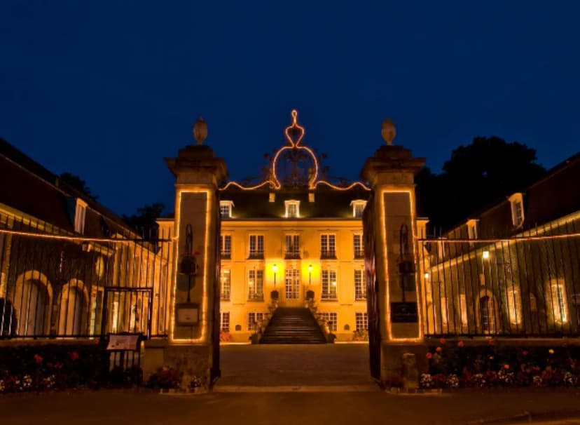 Castle Pierry SARL — photo 1